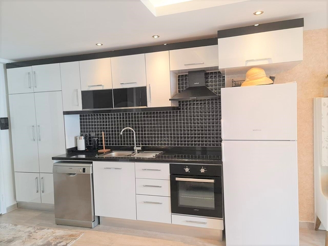 Geräumiges 2+1 Penthouse im Stadtteil Kestel