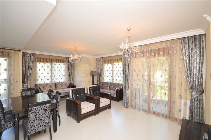 2+1 Wohnung in der ersten Zeile im Zentrum von Alanya