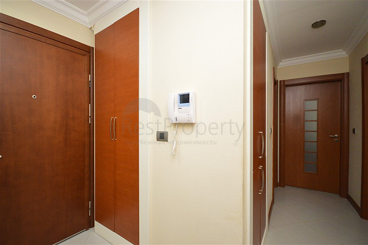 2+1 Wohnung in der ersten Zeile im Zentrum von Alanya