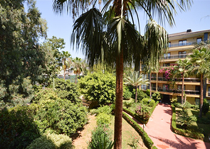 2+1 Wohnung in der ersten Zeile im Zentrum von Alanya