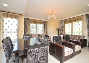 2+1 Wohnung in der ersten Zeile im Zentrum von Alanya