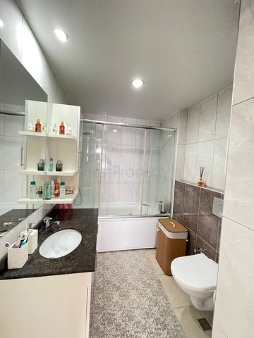 Geräumige 2+1 Wohnung im zentralen Bereich von Alanya