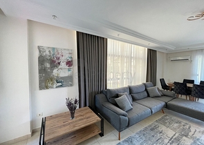 Geräumige 2+1 Wohnung im zentralen Bereich von Alanya