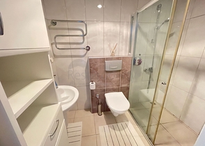 Geräumige 2+1 Wohnung im zentralen Bereich von Alanya