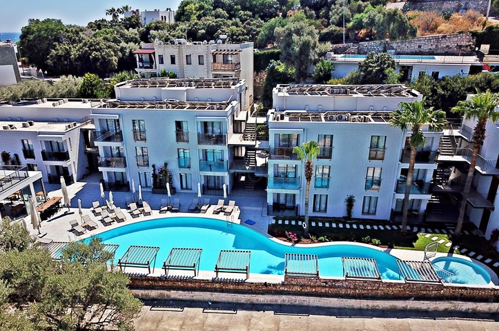 Wir präsentieren ein einzigartiges Boutique-Apartmenthotel, ideal gelegen in einem der beliebtesten Touristengebiete von Bodrum. 