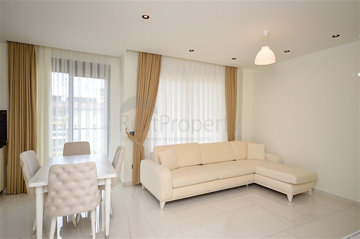 2+1 Penthouse mit schöner Aussicht in der Nähe von Kleopatra Beach zur Miete