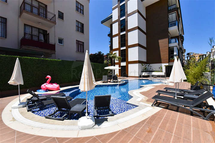 2+1 Penthouse mit schöner Aussicht in der Nähe von Kleopatra Beach zur Miete