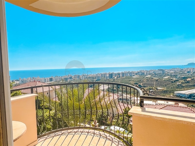 2+1 Penthouse in der malerischen Gegend von Kargicak