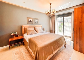 Geräumige 3+1-Wohnung in einem neuen Komplex mit voller Infrastruktur 