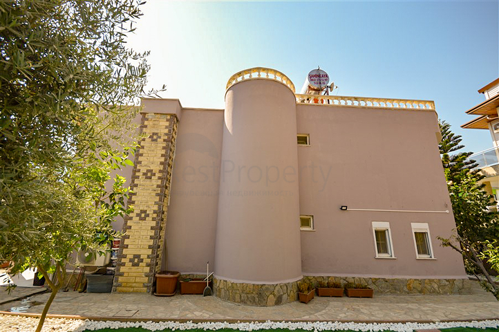 Villa für die Staatsbürgerschaft im Stadtteil Kestel