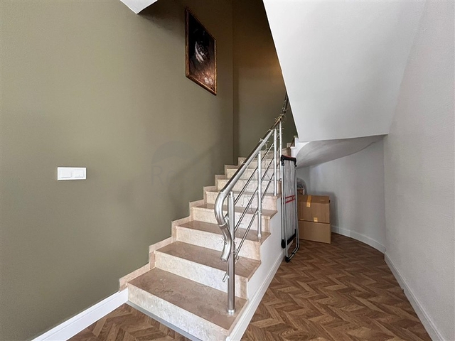 Villa für die Staatsbürgerschaft im Stadtteil Kestel