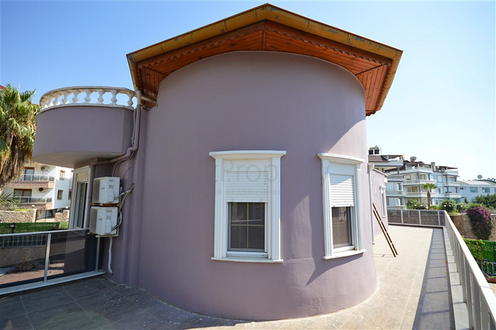 Villa für die Staatsbürgerschaft im Stadtteil Kestel