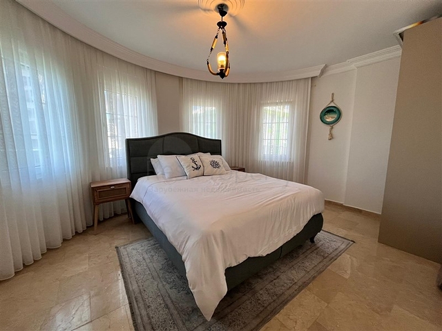 Villa für die Staatsbürgerschaft im Stadtteil Kestel