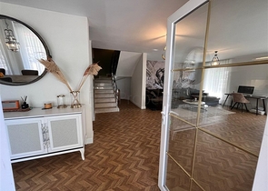 Villa für die Staatsbürgerschaft im Stadtteil Kestel