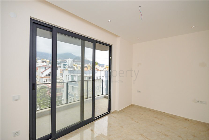 Penthouse-Wohnung mit 2+1 Grundriss im Cleopatra-Viertel