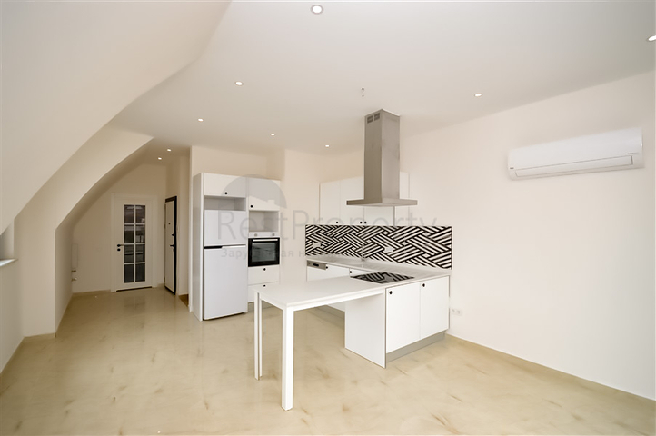 Penthouse-Wohnung mit 2+1 Grundriss im Cleopatra-Viertel