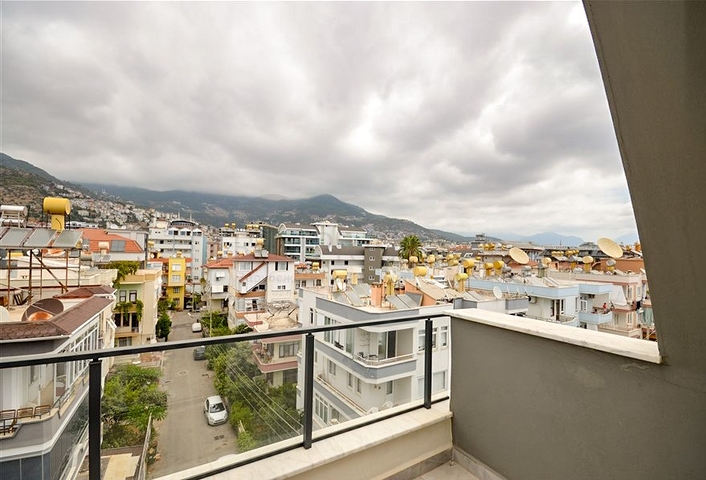 Penthouse-Wohnung mit 2+1 Grundriss im Cleopatra-Viertel