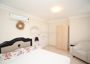 Möblierte 4+1 freistehende Villa im Stadtteil Tepe