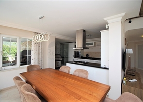 Möblierte 4+1 freistehende Villa im Stadtteil Tepe