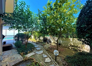 Möblierte 4+1 freistehende Villa im Stadtteil Tepe