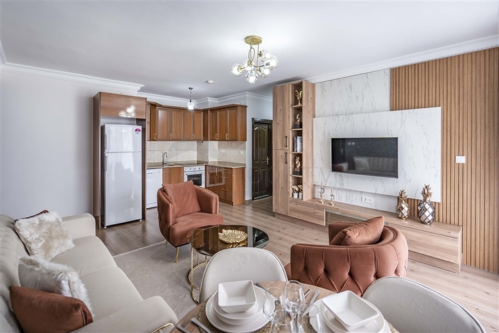 Renovierte Zweizimmerwohnung 400 m vom Meer entfernt in Alanya