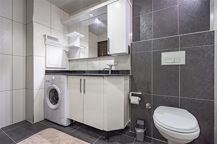 Renovierte Zweizimmerwohnung 400 m vom Meer entfernt in Alanya