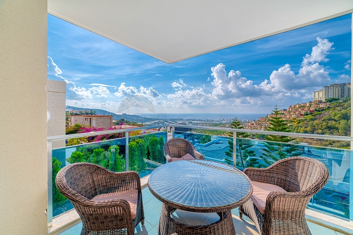 4+1 private Villa mit Panoramablick in der Gegend von Kargicak