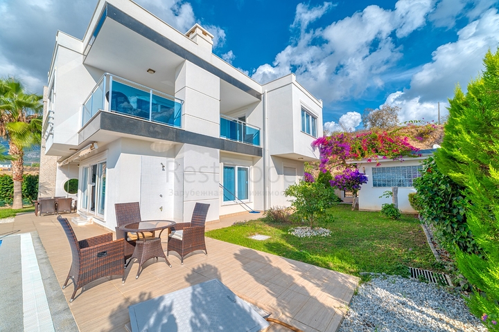 4+1 private Villa mit Panoramablick in der Gegend von Kargicak