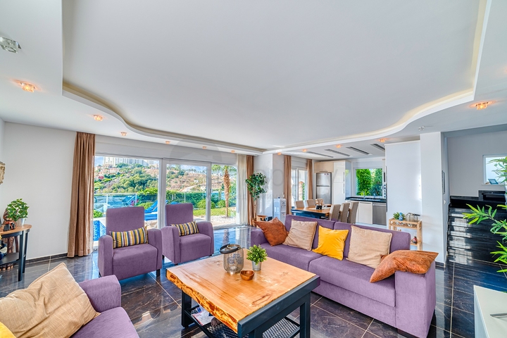 4+1 private Villa mit Panoramablick in der Gegend von Kargicak