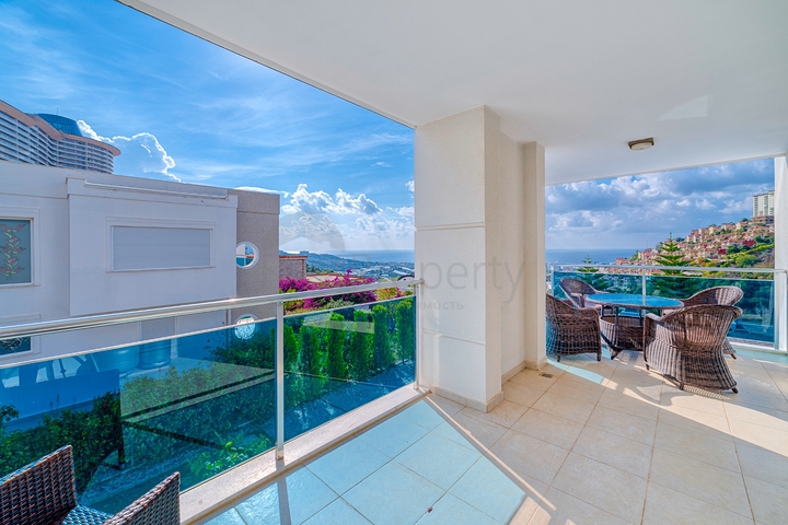 4+1 private Villa mit Panoramablick in der Gegend von Kargicak