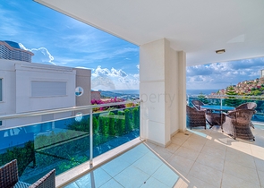 4+1 private Villa mit Panoramablick in der Gegend von Kargicak