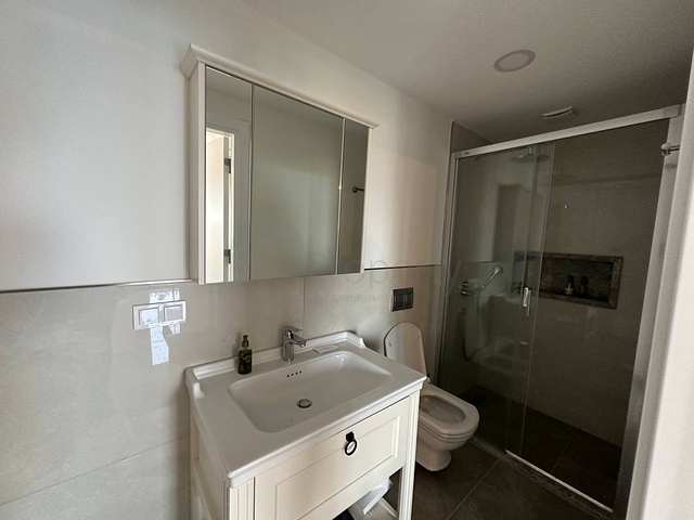 Fertige Residenz mit Panoramablick auf das Meer.