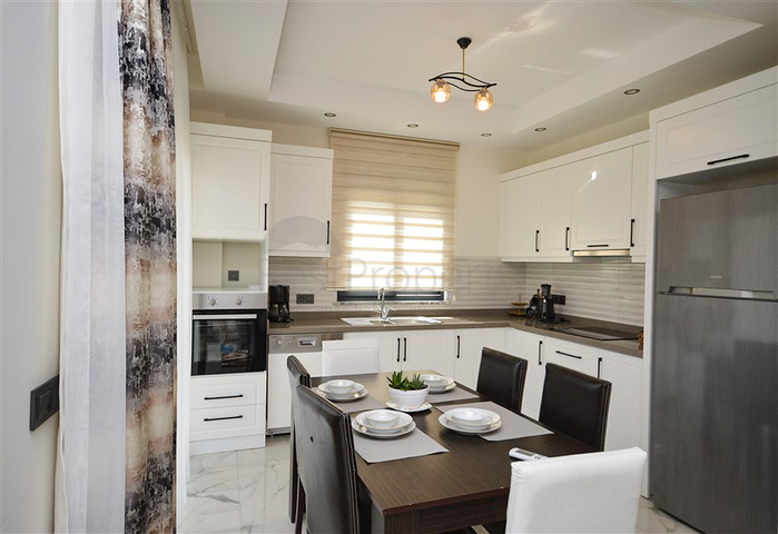 Moderne und neue 3+1-Villa im Stadtteil Kargicak