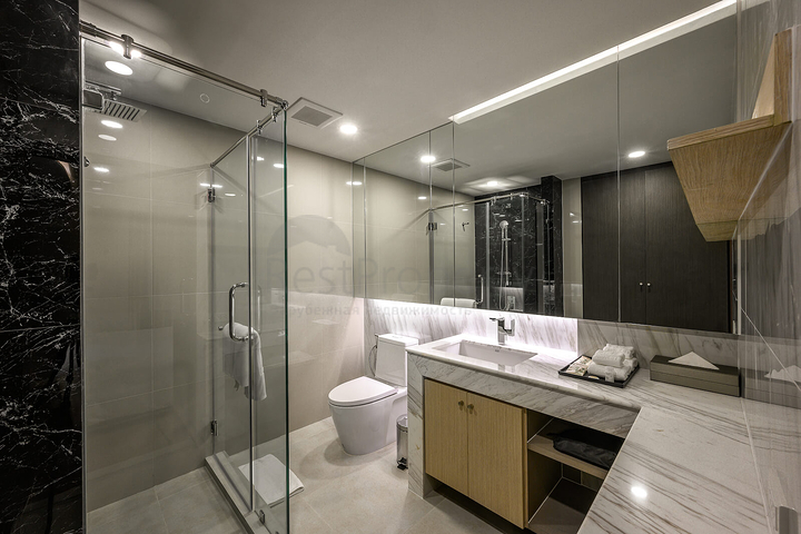 Wohnanlage Hoteltyp am Strand von Surin