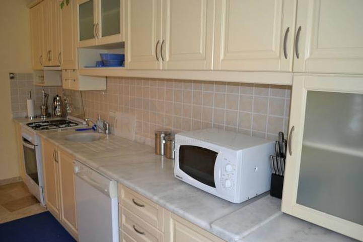 Möblierte Wohnung in einem schönen Komplex in Mahmutlar zu vermieten