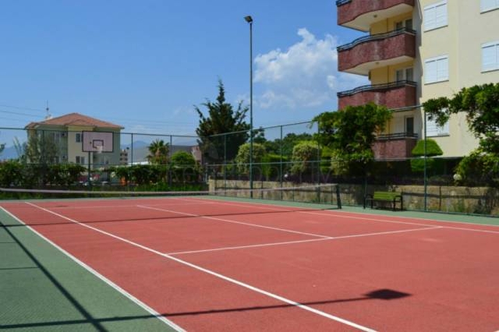 Möblierte Wohnung in einem schönen Komplex in Mahmutlar zu vermieten