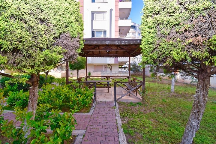 Wohnung mit 5+1 Doppelhaushälfte in Meidankavagy - Antalya 