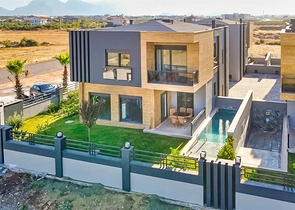 5+1-Villen im Stadtteil Doshemealty - Antalya