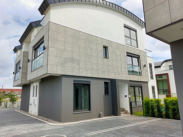 Villa mit 5+1 Grundriss in Side Antalya 