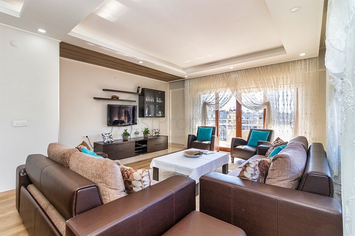 Wohnung mit 3+1 Grundriss in der Wohngegend Varlik - Antalya