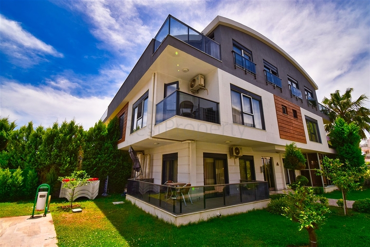 3+1 Wohnung in der Wohngegend Güzeloba - Antalya  