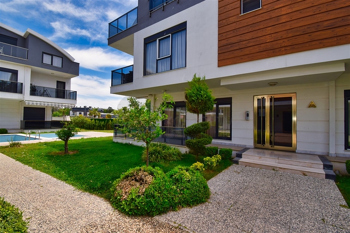 3+1 Wohnung in der Wohngegend Güzeloba - Antalya  