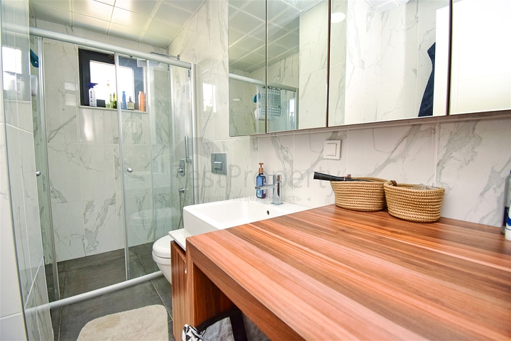 3+1 Wohnung in der Wohngegend Güzeloba - Antalya  