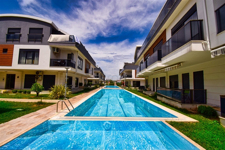 3+1 Wohnung in der Wohngegend Güzeloba - Antalya  