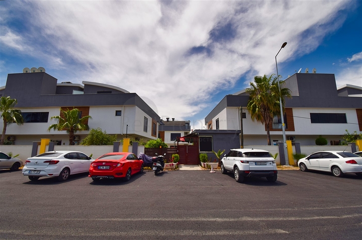 3+1 Wohnung in der Wohngegend Güzeloba - Antalya  