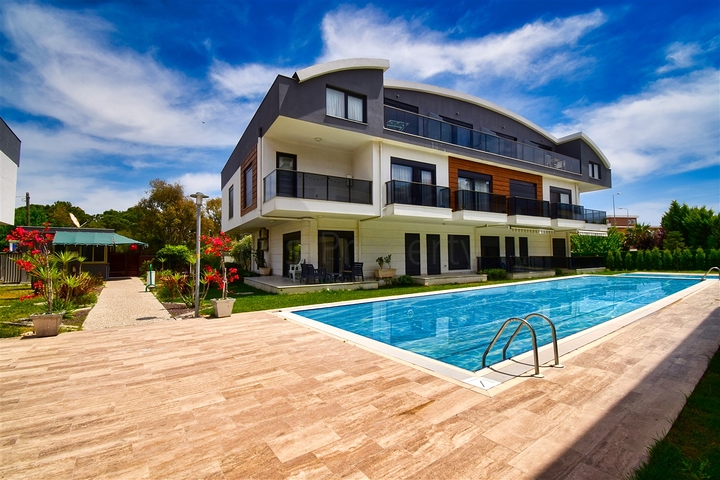 3+1 Wohnung in der Wohngegend Güzeloba - Antalya  