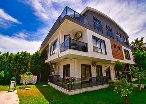 3+1 Wohnung in der Wohngegend Güzeloba - Antalya  