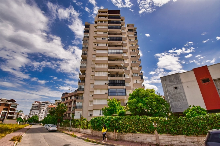 Wohnung 5+1 Duplex in der Wohngegend Çaglayan - Antalya 