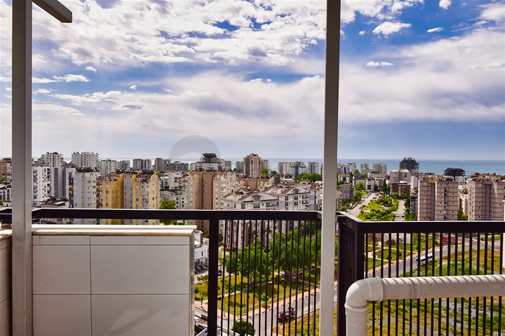 Wohnung 5+1 Duplex in der Wohngegend Çaglayan - Antalya 