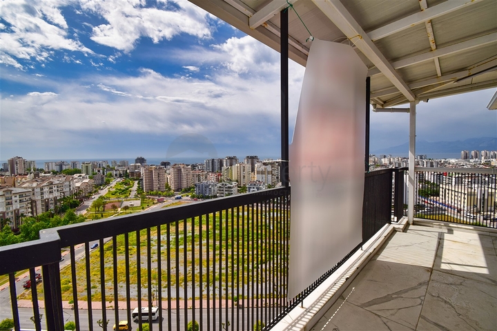 Wohnung 5+1 Duplex in der Wohngegend Çaglayan - Antalya 